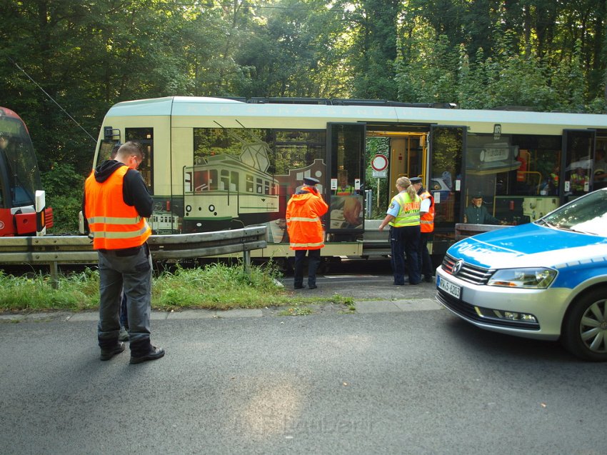 VU Radfahrer Strab Koeln Duennwald Berlinerstr Duennwalder Mauspfad P47.JPG